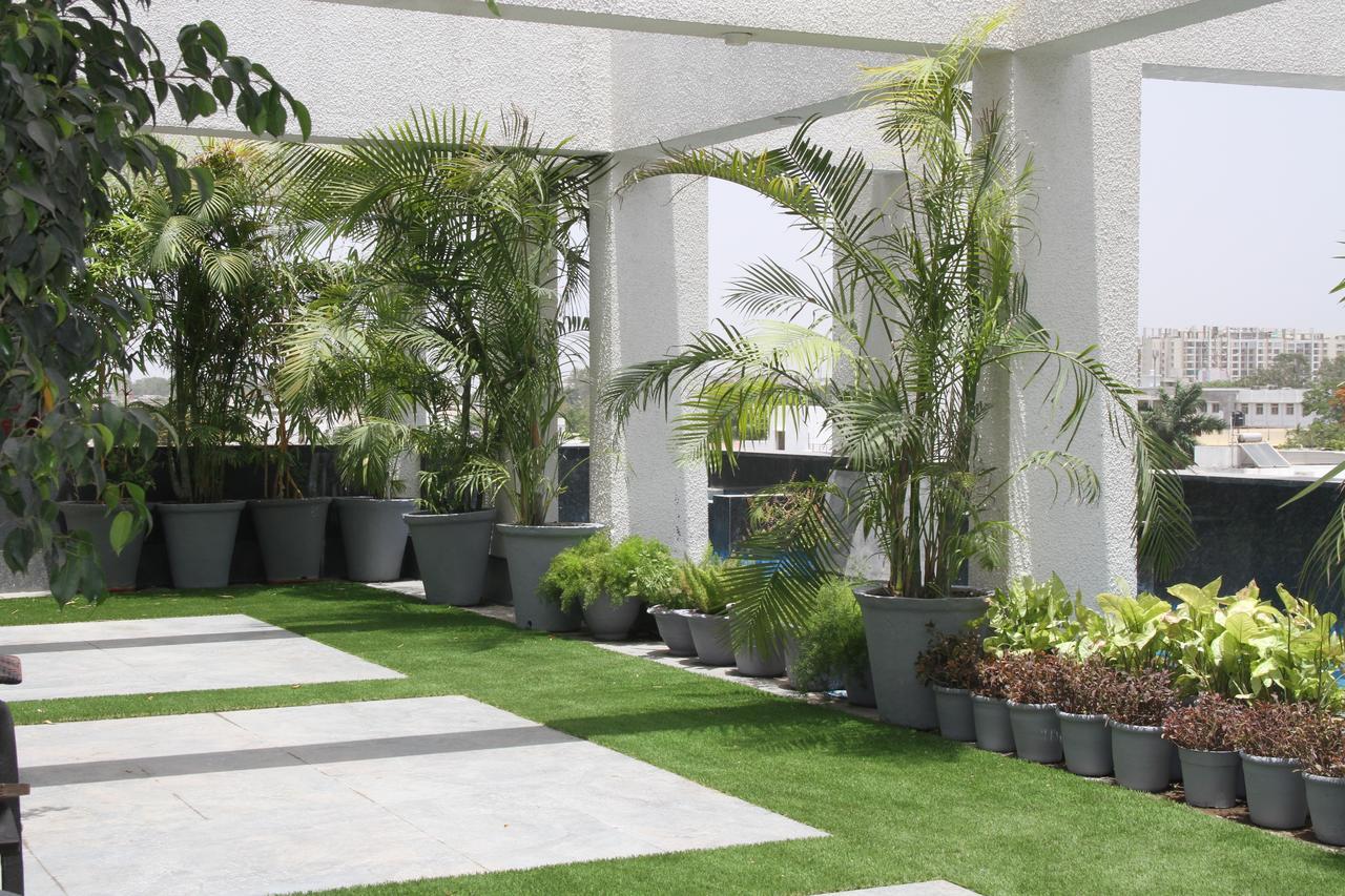 Golden Gate Hotel Indore Exterior foto